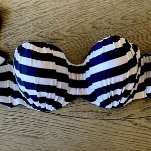 NWT, Robyn Lawley Bikini Top, Blue & White Stripes.. Size 12 Cup D/DD
